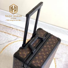vali louis vuitton hoa tiet hoa dang chu nhat mau nau 2
