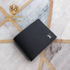 vi nam louis vuitton bo tui mau den da taiga hoa tiet logo noi 2.jpeg