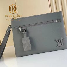 vi nam louis vuitton cam tay da nhan hoa tiet logo goc mau xam 1