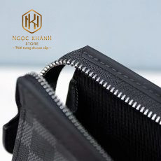 vi nam louis vuitton cam tay dang tam giac hoa tiet caro like auth 2