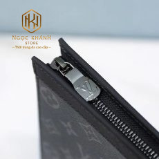 vi nam louis vuitton cam tay dang tam giac hoa tiet hoa den like auth 12