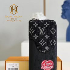 vi nam louis vuitton khoa keo hoa tiet hoa chu do mau den 4