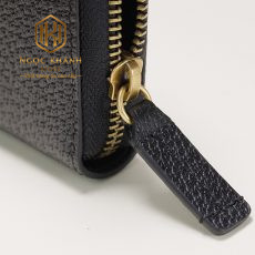 vi nam gucci cam tay kho hoa tiet ong 6