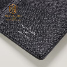 vi nam louis vuitton cam tay hoa tiet epi dang dung 4