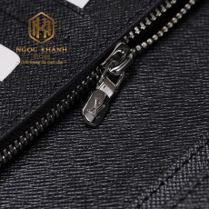 vi nam louis vuitton cam tay hoa tiet epi dang dung 5