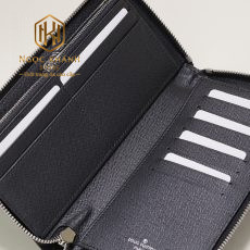 vi nam louis vuitton cam tay khoa keo taiga logo noi 4