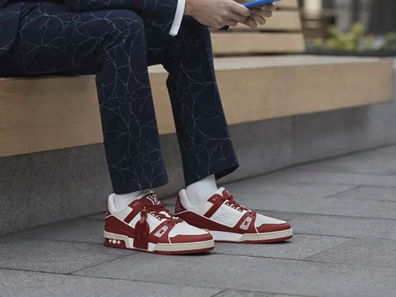 Giày Louis Vuitton chính hãng giá bao nhiêu? 2 giày lv giá bao nhiêu