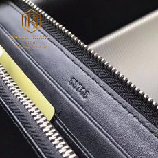 Vi nam Burberry dang ngang mau xanh hoa tiet logo noi 03