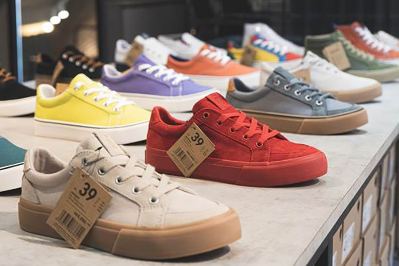 Giày Sneaker là gì