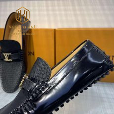 Giay luoi Louis Vuitton nam likeauth mau den hoa tiet logo khac mui nhon 6