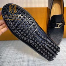 Giay luoi Louis Vuitton nam likeauth mau den hoa tiet logo khac mui nhon 7