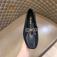 Giay luoi Prada like auth mau xanh da bong khoa ngang logo giua 8