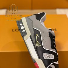 Giay nam Louis Vuitton mau den phoi xam LV Trainer Sneaker 4