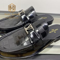 Suc nam Louis Vuitton mau den hoa tiet caro chim 4