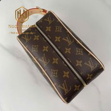 VI NAM LOUIS VUITTON LOCKER DOPP KIT HOA TIET HOA NAU VNLV127 3