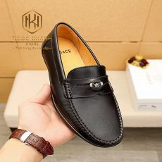 giay luoi Versace mau den da tron logo trang 3