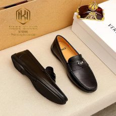 giay luoi Versace mau den da tron logo trang 6 1