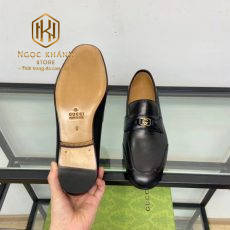 giay luoi nam gucci de cao hoa tiet logo kep vang 5