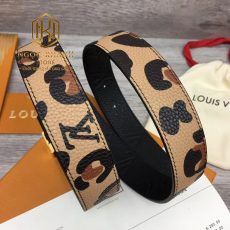 that lung Louis Vuitton nam day nhan hoa tiet dom 3