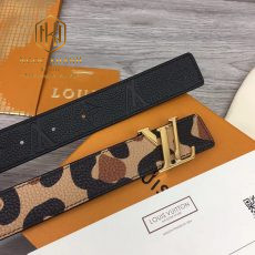 that lung Louis Vuitton nam day nhan hoa tiet dom 6