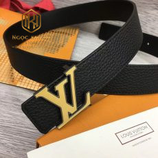 That lung ouis Vuitton nam