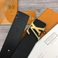 that lung Louis Vuitton nam day nhan mau den hoa tiet logo vien 6