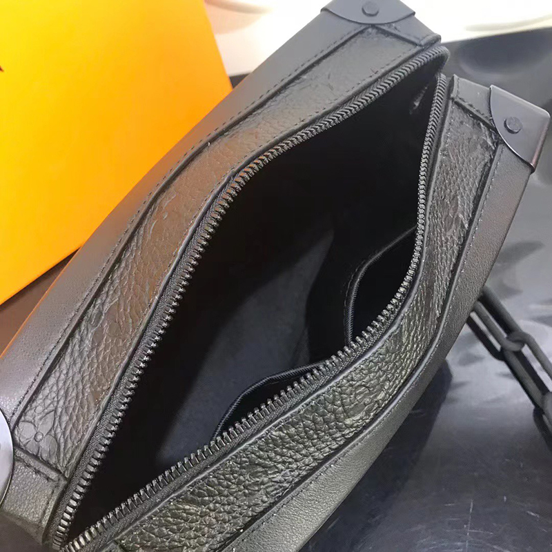 Túi đeo chéo louis vuitton