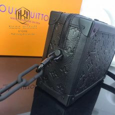 tui deo cheo louis vuitton hoa tiet logo dap chim dang hop 4