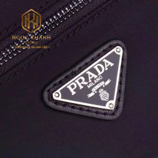 Túi đeo chéo prada