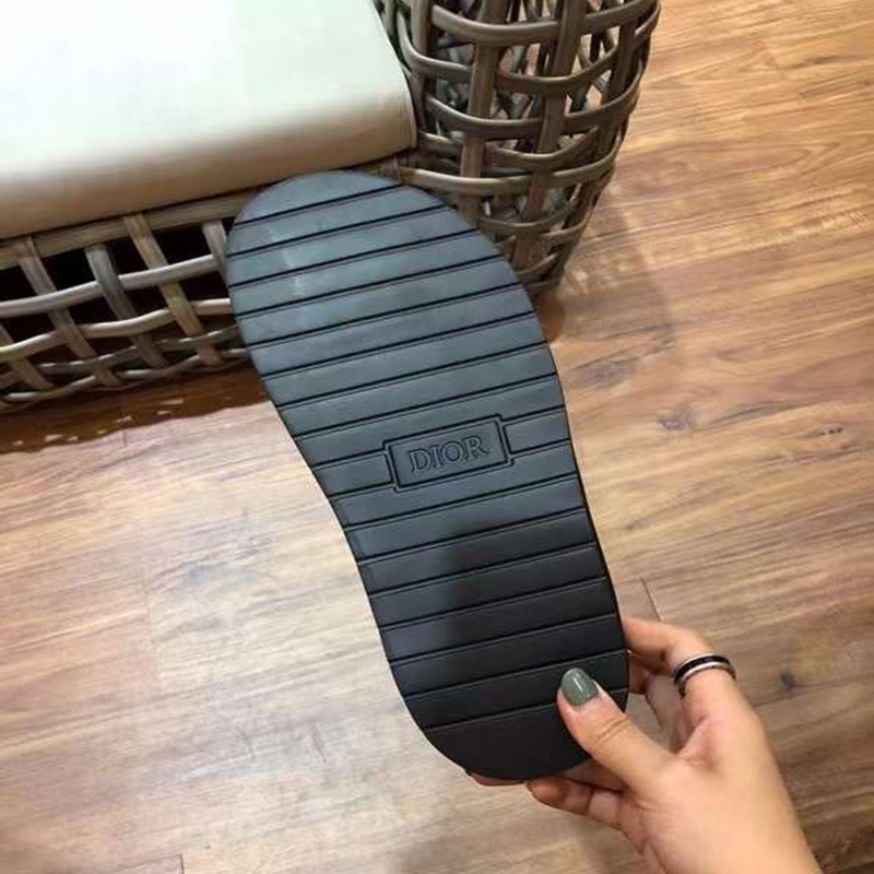Dép nam Dior