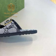 Dep Gucci nam hai quai cai khoa mau xam hoa tiet in logo 3