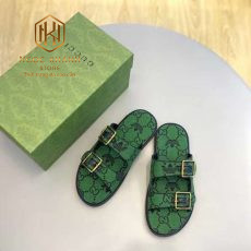 Dep Gucci nam hai quai cai khoa mau xanh la hoa tiet chu logo 4