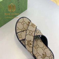 Dep Gucci nam quai cheo mau ghi hoa tiet in logo 8