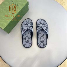 Dep Gucci nam quai cheo mau xam hoa tiet in logo 2