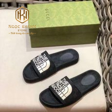 Dep Gucci nam quai ngang mau den hoa tiet chu trang dap logo 2