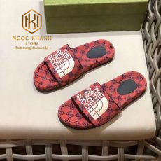 Dep Gucci nam quai ngang mau do hoa tiet chu dap logo 9