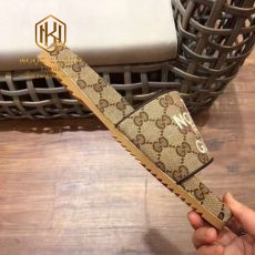 Dep Gucci nam quai ngang mau ghi hoa tiet chu trang dap logo 8