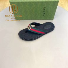 Dep Gucci nam xo ngon mau den quai xanh do hoa tiet in logo 5