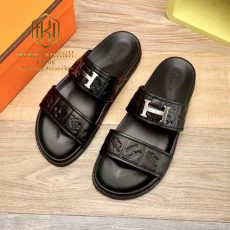 Dep Hermes nam hai quai mau den hoa tiet da dap logo chu h 2