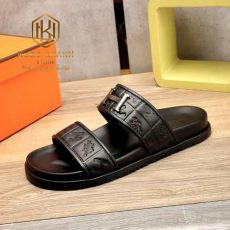 Dep Hermes nam hai quai mau den hoa tiet da dap logo chu h 5