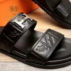 Dep Hermes nam hai quai mau den hoa tiet da dap logo chu h 6