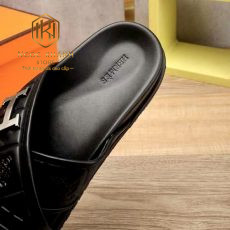 Dep Hermes nam quai cheo mau den hoa tiet da dap logo chu h 2