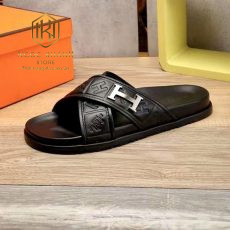 Dep Hermes nam quai cheo mau den hoa tiet da dap logo chu h 7