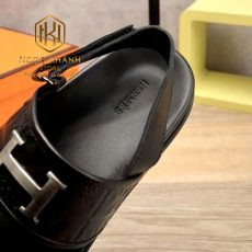 Dep Hermes nam quai hau mau den hoa tiet da dap logo chu h 10