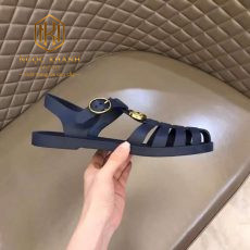 Dep ro Gucci nam mau xanh duong logo khoa g kep vang 6