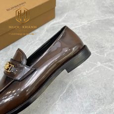 Giày lười Burberry
