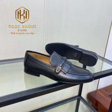 Giay luoi Gucci nam de cao hoa tiet tua rua khoa logo mau den 9