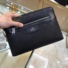 Vi gucci nam cam tay hoa tiet logo khoa trang like auth 8