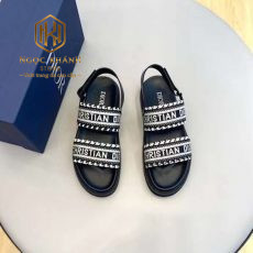 dep dior nam quai hau hoa tiet logo Christian Dior 4