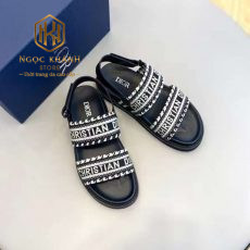 dep dior nam quai hau hoa tiet logo Christian Dior 7